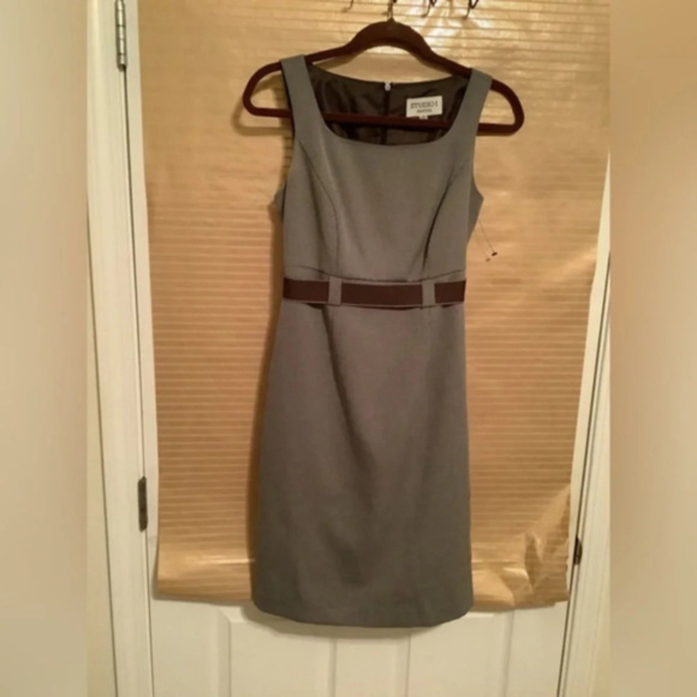 STUDIO ONE~DRESS~ STYLISH~ NWOT~SIZE 4P